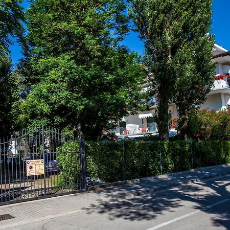 Hotel Venezia E La Villetta Lido di Jesolo Kültér fotó