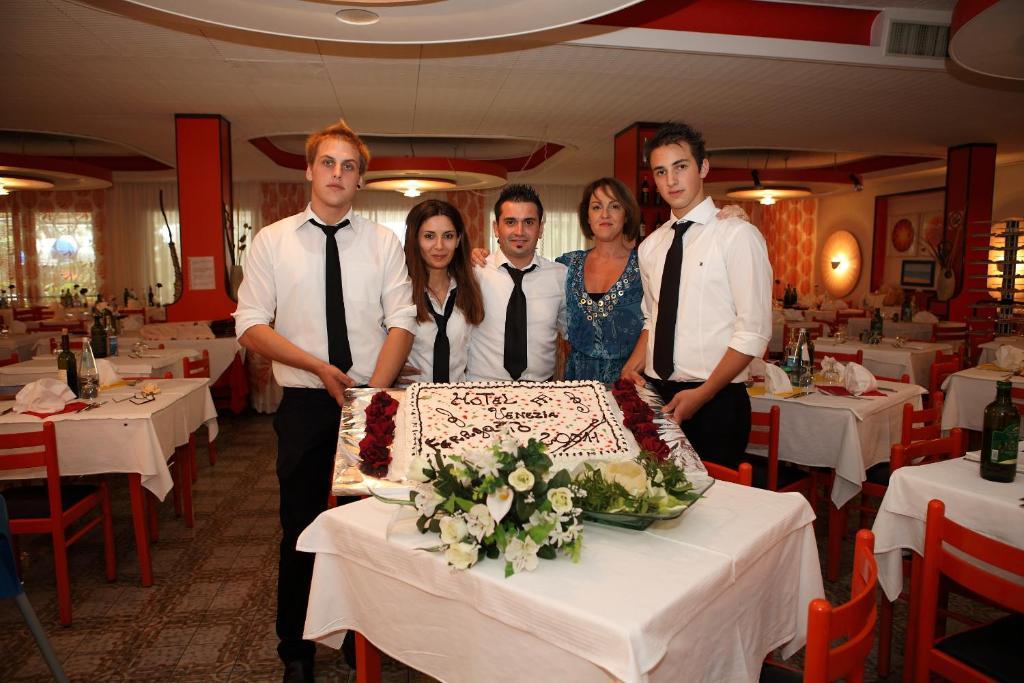 Hotel Venezia E La Villetta Lido di Jesolo Kültér fotó