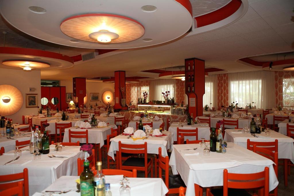Hotel Venezia E La Villetta Lido di Jesolo Kültér fotó