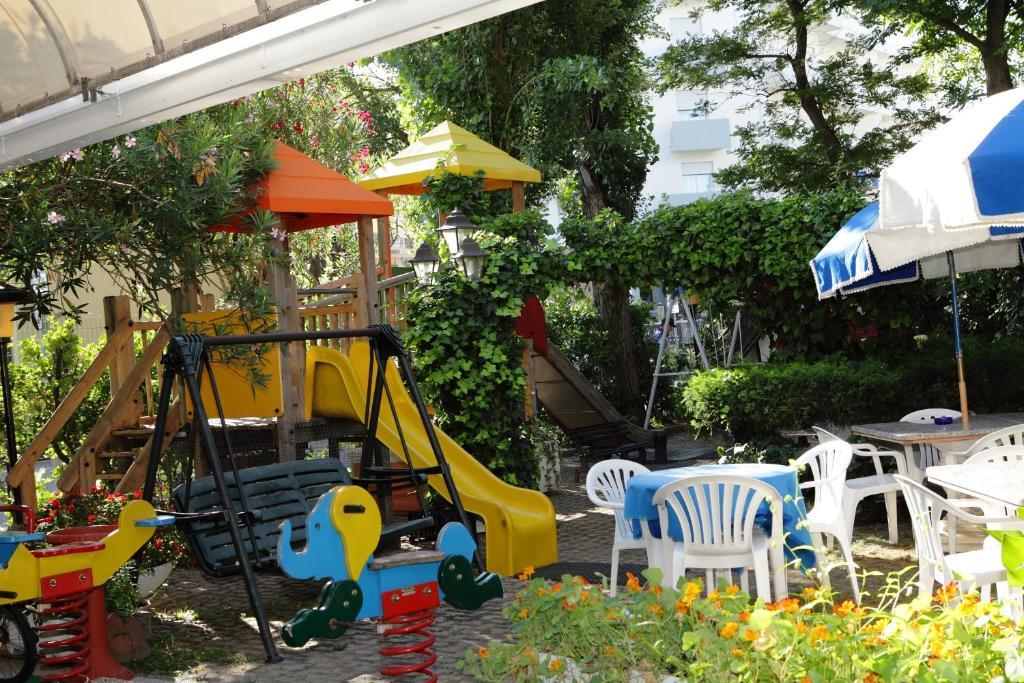 Hotel Venezia E La Villetta Lido di Jesolo Kültér fotó