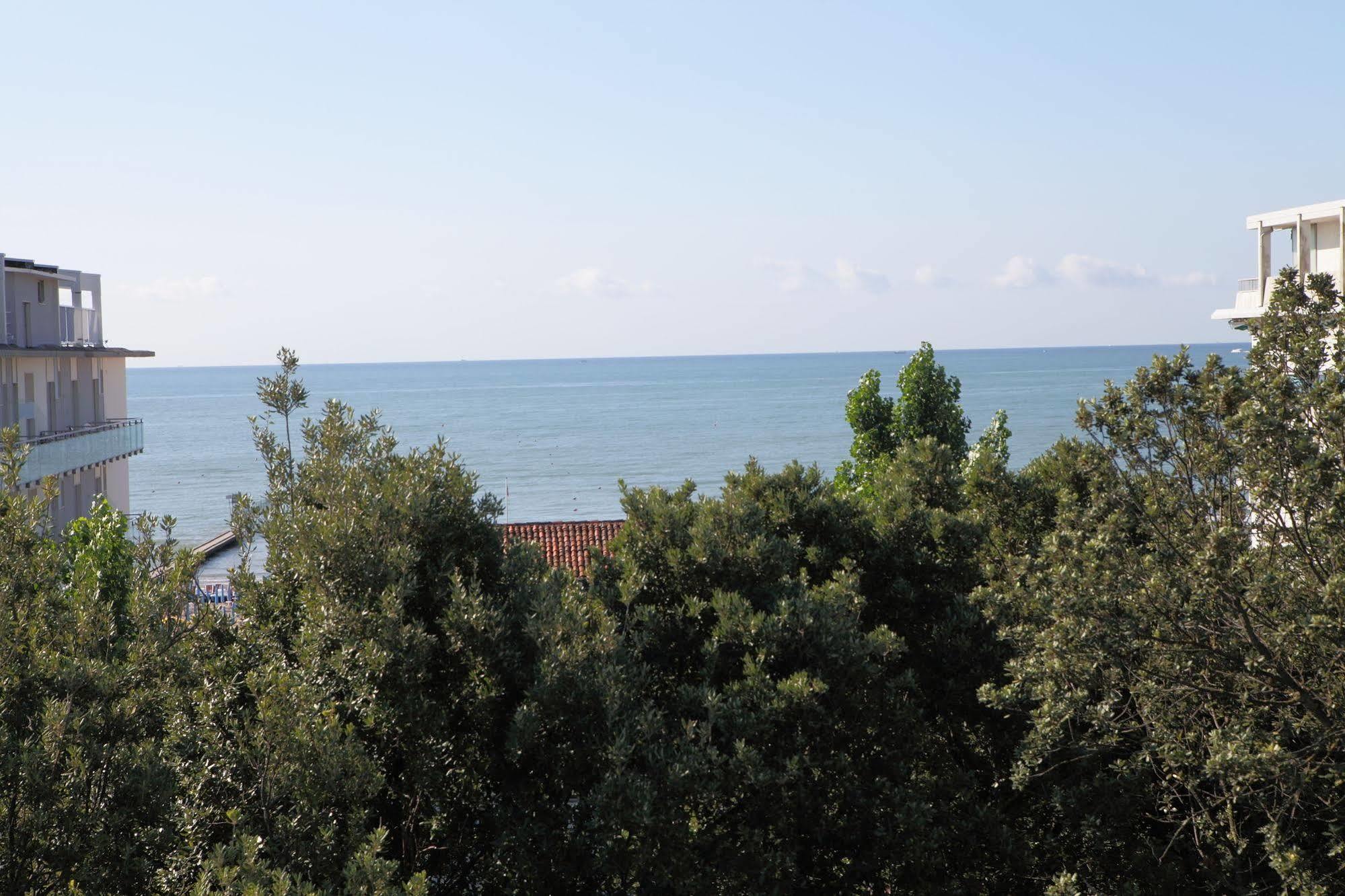 Hotel Venezia E La Villetta Lido di Jesolo Kültér fotó