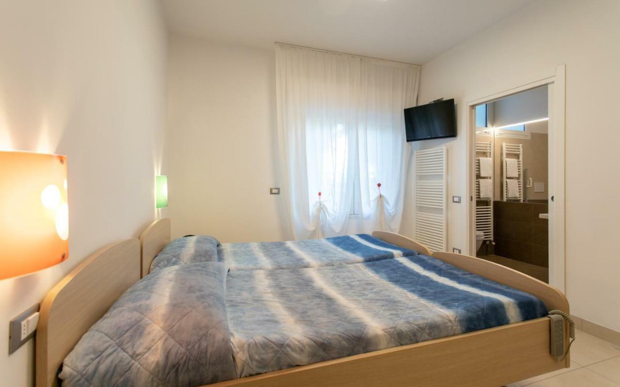 Hotel Venezia E La Villetta Lido di Jesolo Kültér fotó