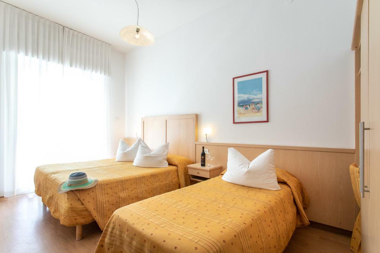 Hotel Venezia E La Villetta Lido di Jesolo Kültér fotó