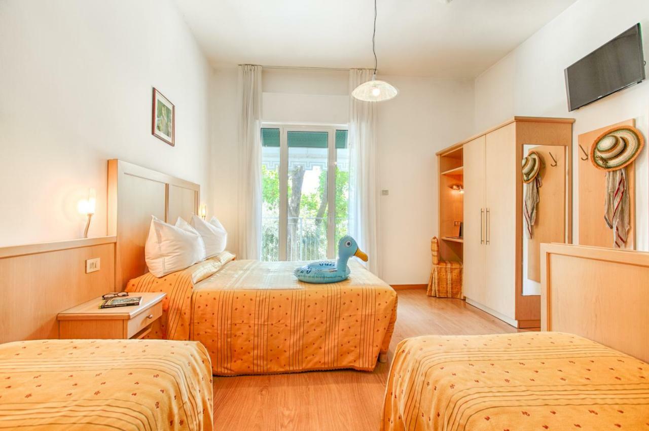 Hotel Venezia E La Villetta Lido di Jesolo Kültér fotó